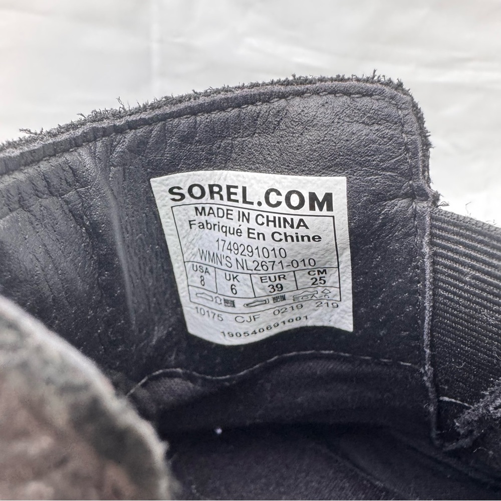 Sorel // black Joan of arc low heels Chelsea boots size 8 - Picture 9 of 9